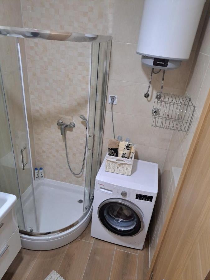Gold Appartement Mostar Buitenkant foto
