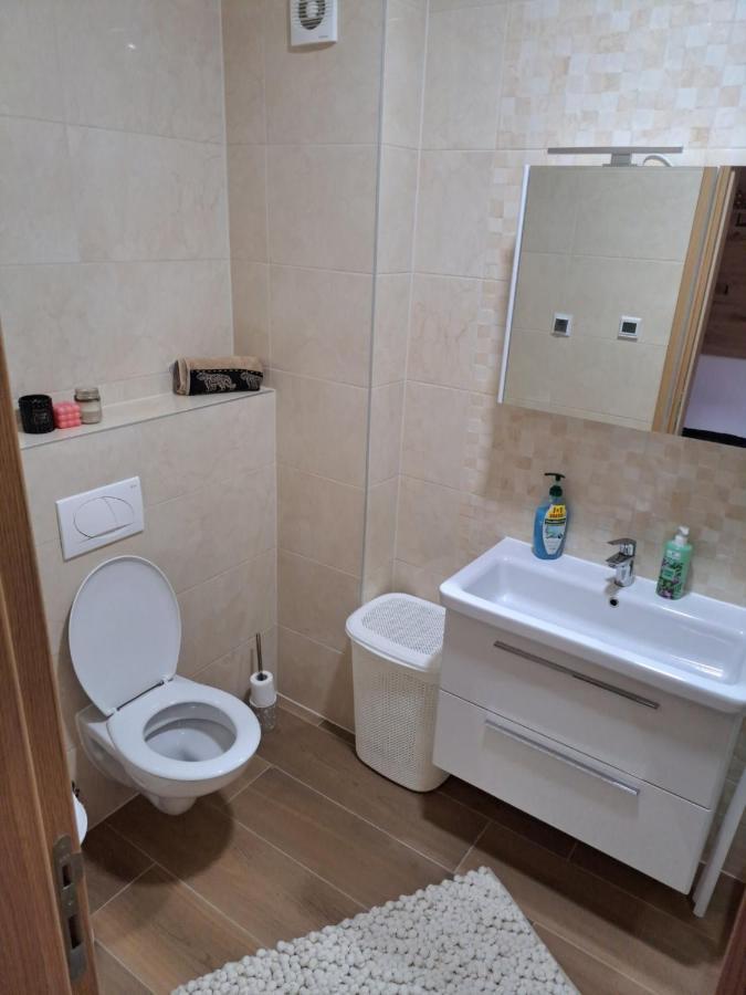 Gold Appartement Mostar Buitenkant foto