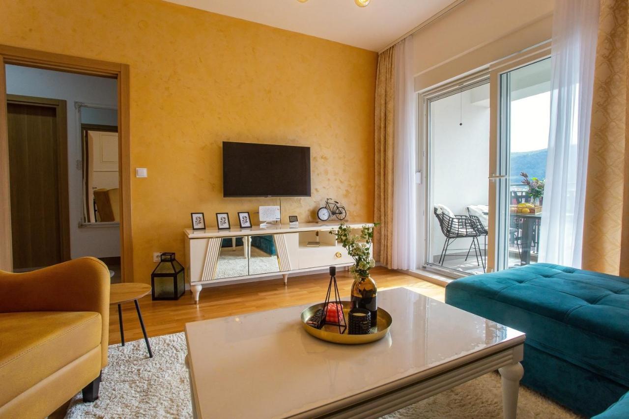 Gold Appartement Mostar Buitenkant foto